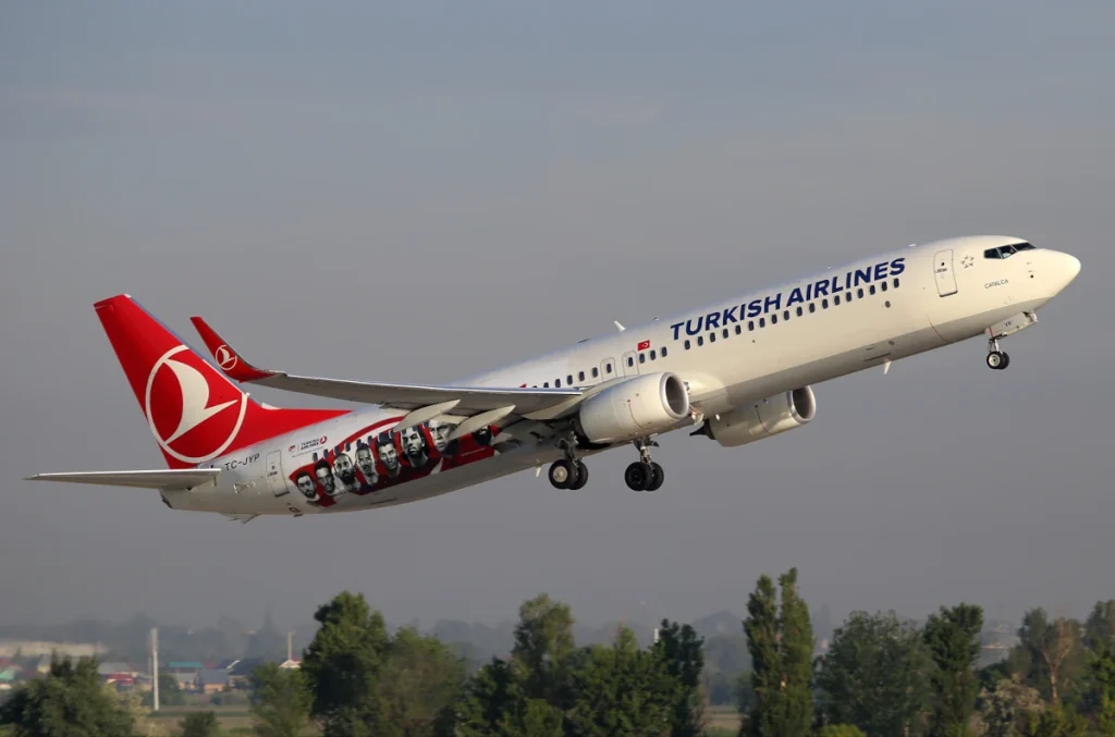 Boeing 737-900 Turkish Airlines