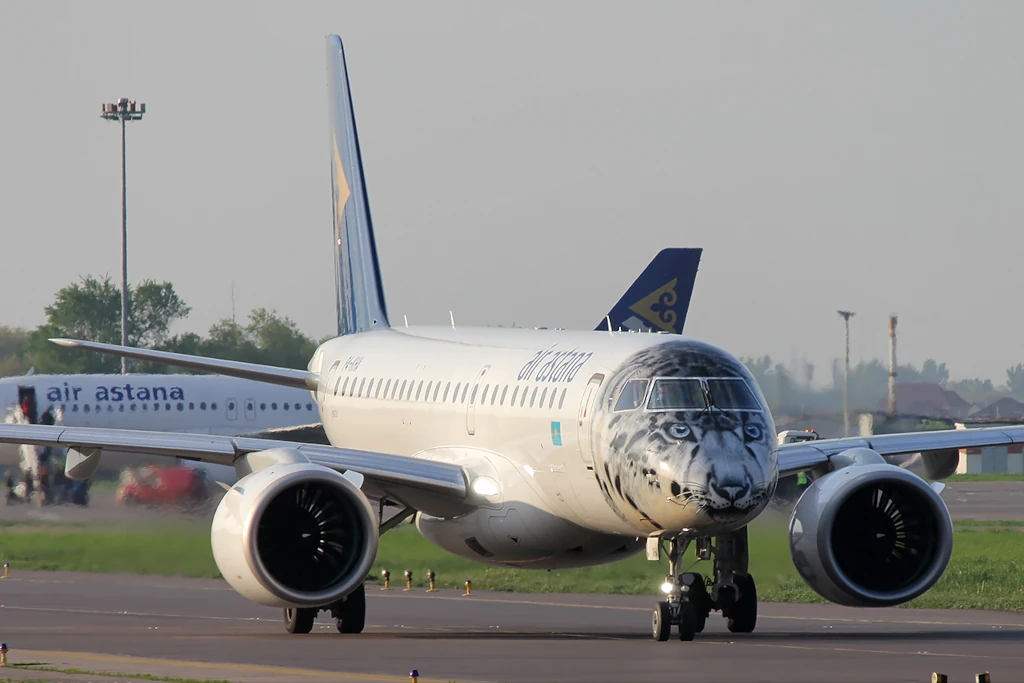 Embraer E190-E2 Air Astana