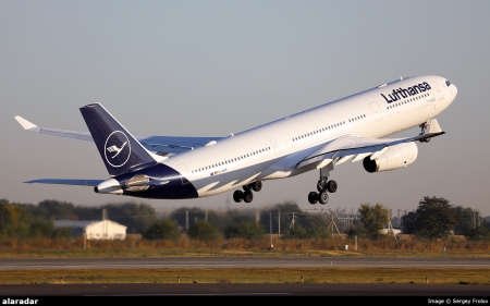 Airbus A330-343 Lufthansa