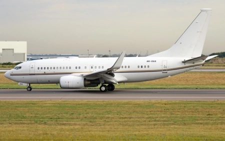 Boeing 737-700 Royal Jet