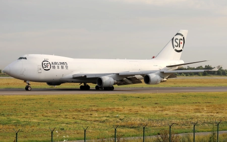 Boeing 747-400 SF Airlines